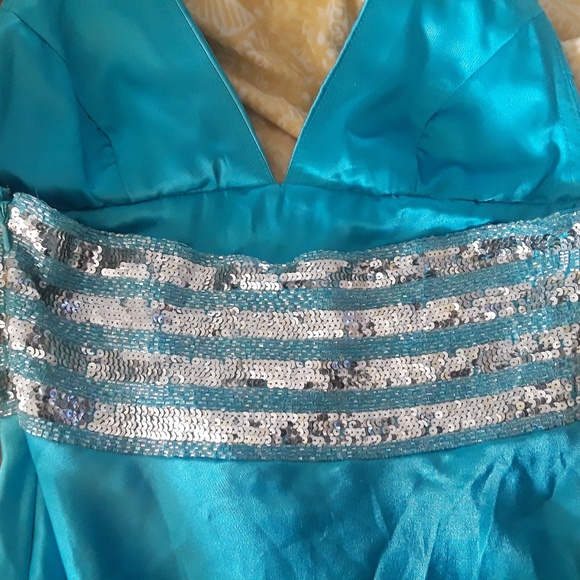 Faviana Couture Blue Sequin Prom Dress - Picture 8 of 8